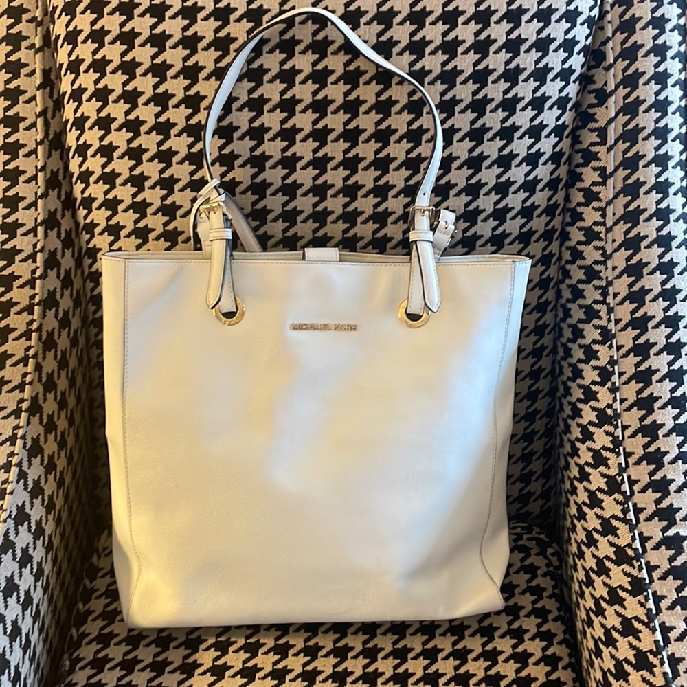 Michael kors tote purse